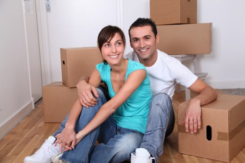 Local movers planning an efficient and careful moving process